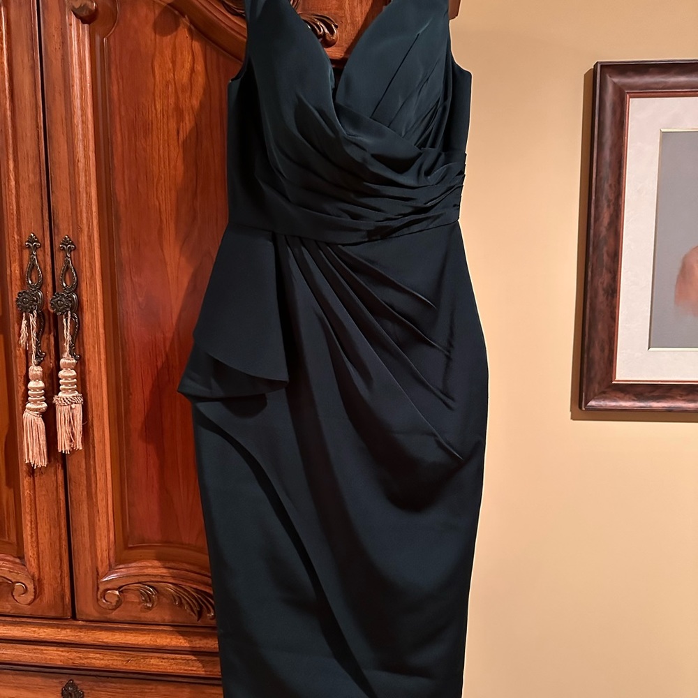 Jadore Emerald Green Dress!! - Picture 4 of 5
